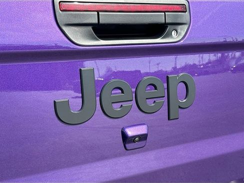 New 2026 Jeep Gladiator Sport image 18