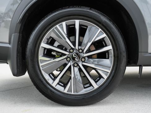 Certified 2026 INFINITI QX60 Luxe w/ Family Package FWD image 27