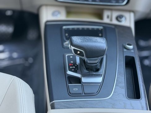 Used 2019 Audi Q5 Prestige w/ Prestige Package image 50