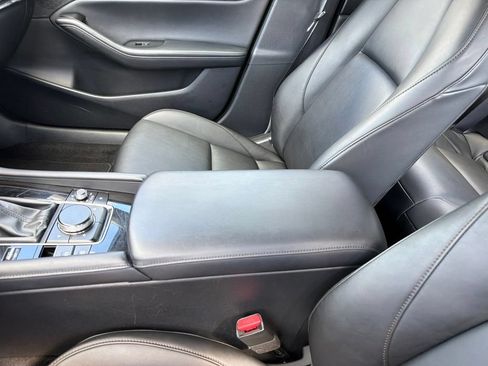 Used 2025 MAZDA MAZDA3 s FWD image 13