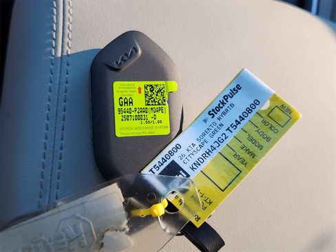 New 2026 Kia Sorento EX image 24