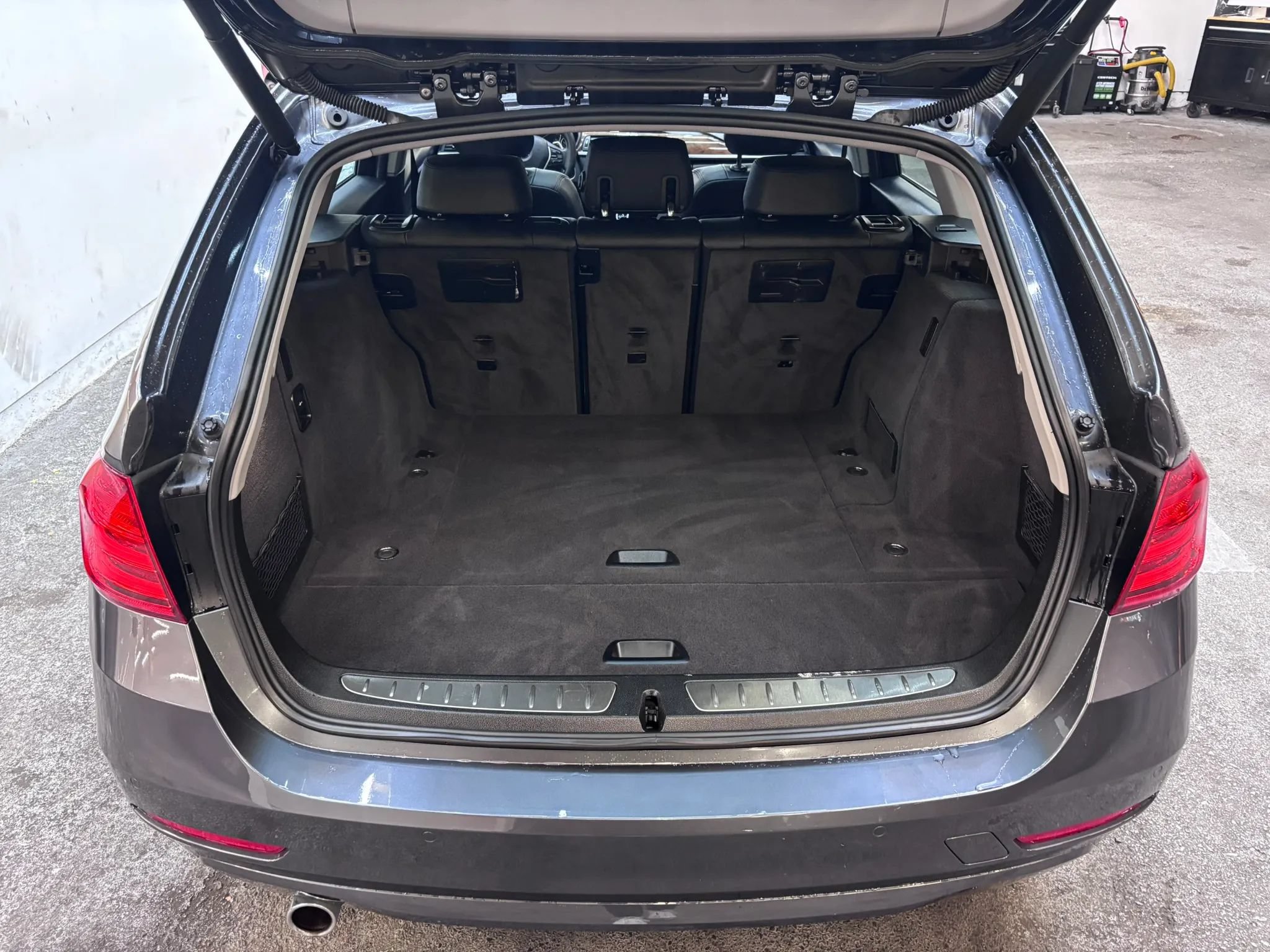 Used 2015 BMW 328d xDrive Wagon AWD/4WD image 23