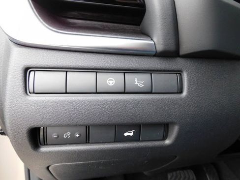 Certified 2022 Nissan Rogue Platinum w/ Head-Up Display Package image 21