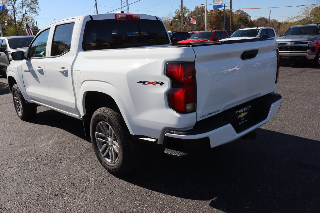 New 2026 Chevrolet Colorado LT w/ LT Convenience Package AWD/4WD image 3