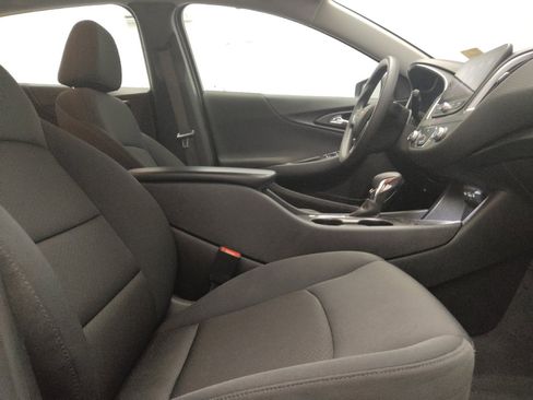 Used 2023 Chevrolet Malibu LS FWD image 21