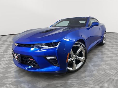 Used 2017 Chevrolet Camaro SS RWD image 1