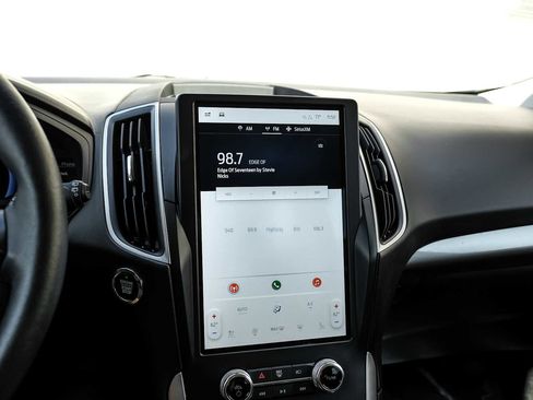 Used 2024 Ford Edge SEL w/ Convenience Package image 28