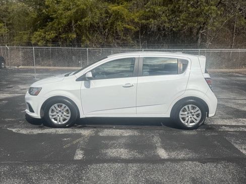 Used 2020 Chevrolet Sonic LT FWD image 3