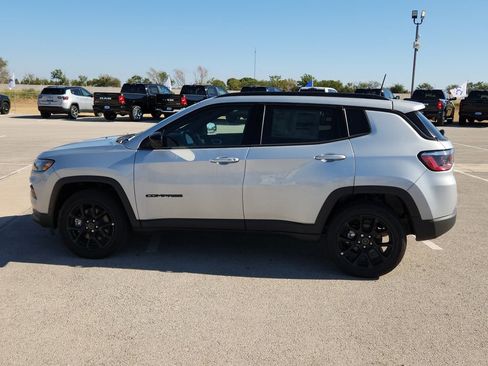 New 2026 Jeep Compass Latitude w/ Quick Order Package 29K image 2