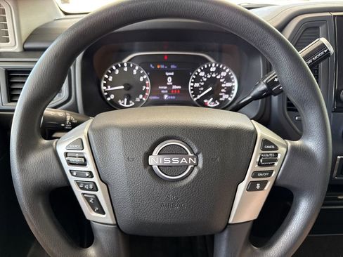 Used 2023 Nissan Titan SV RWD image 21