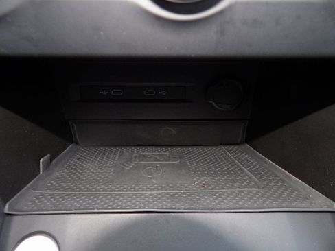 Used 2022 Volkswagen Taos SE image 18