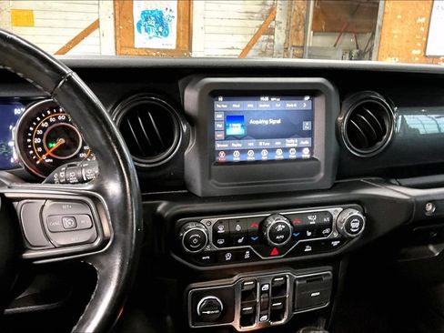Used 2021 Jeep Wrangler Unlimited Sport AWD/4WD image 6