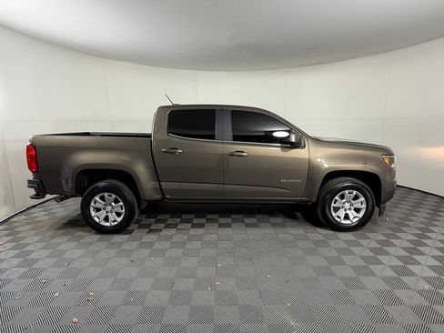 Used 2016 Chevrolet Colorado LT w/ LT Convenience Package RWD image 8