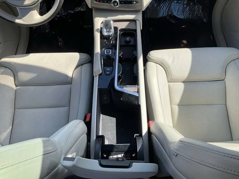 Used 2023 Volvo XC90 T8 Ultimate w/ Lounge Package AWD/4WD image 55