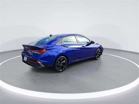 New 2026 Hyundai Elantra SEL Sport image 8