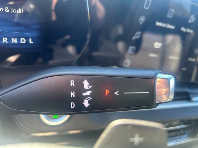 Used 2025 Chevrolet Equinox LT w/ Convenience Package II AWD/4WD image 29