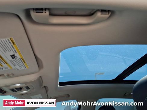 Used 2023 Buick Envision Avenir AWD/4WD image 30