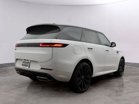 Certified 2025 Land Rover Range Rover Sport Dynamic SE AWD/4WD image 5