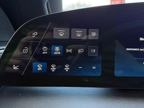 Used 2024 Lucid Air Touring image 46