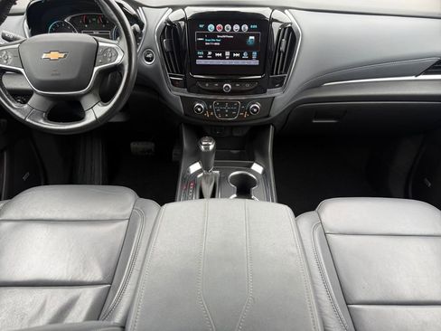 Used 2018 Chevrolet Traverse LT w/ LPO, Floor Liner Package AWD/4WD image 10