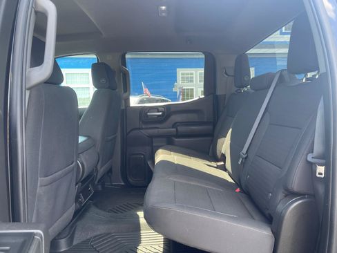 Used 2022 Chevrolet Silverado 1500 Custom AWD/4WD image 6