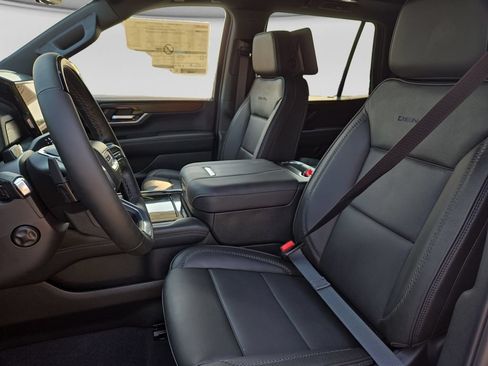 New 2026 GMC Yukon Denali w/ Advanced Technology Package AWD/4WD image 22