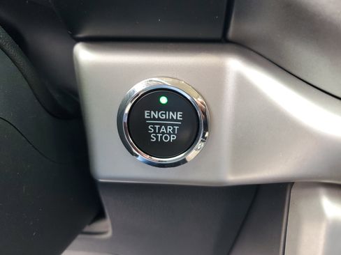 Used 2022 Ford Expedition XLT image 29