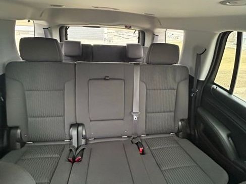 Used 2018 GMC Yukon SLE image 12