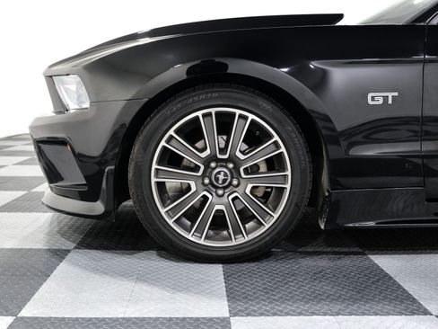 Used 2010 Ford Mustang GT image 9