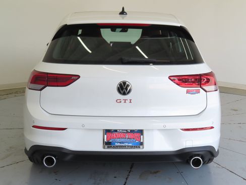 New 2026 Volkswagen GTI SE FWD image 4