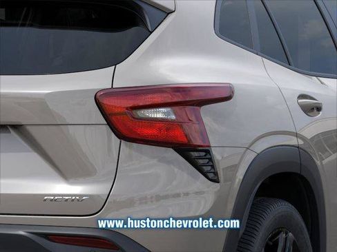 New 2026 Chevrolet Trax ACTIV w/ Driver Confidence Package FWD image 11