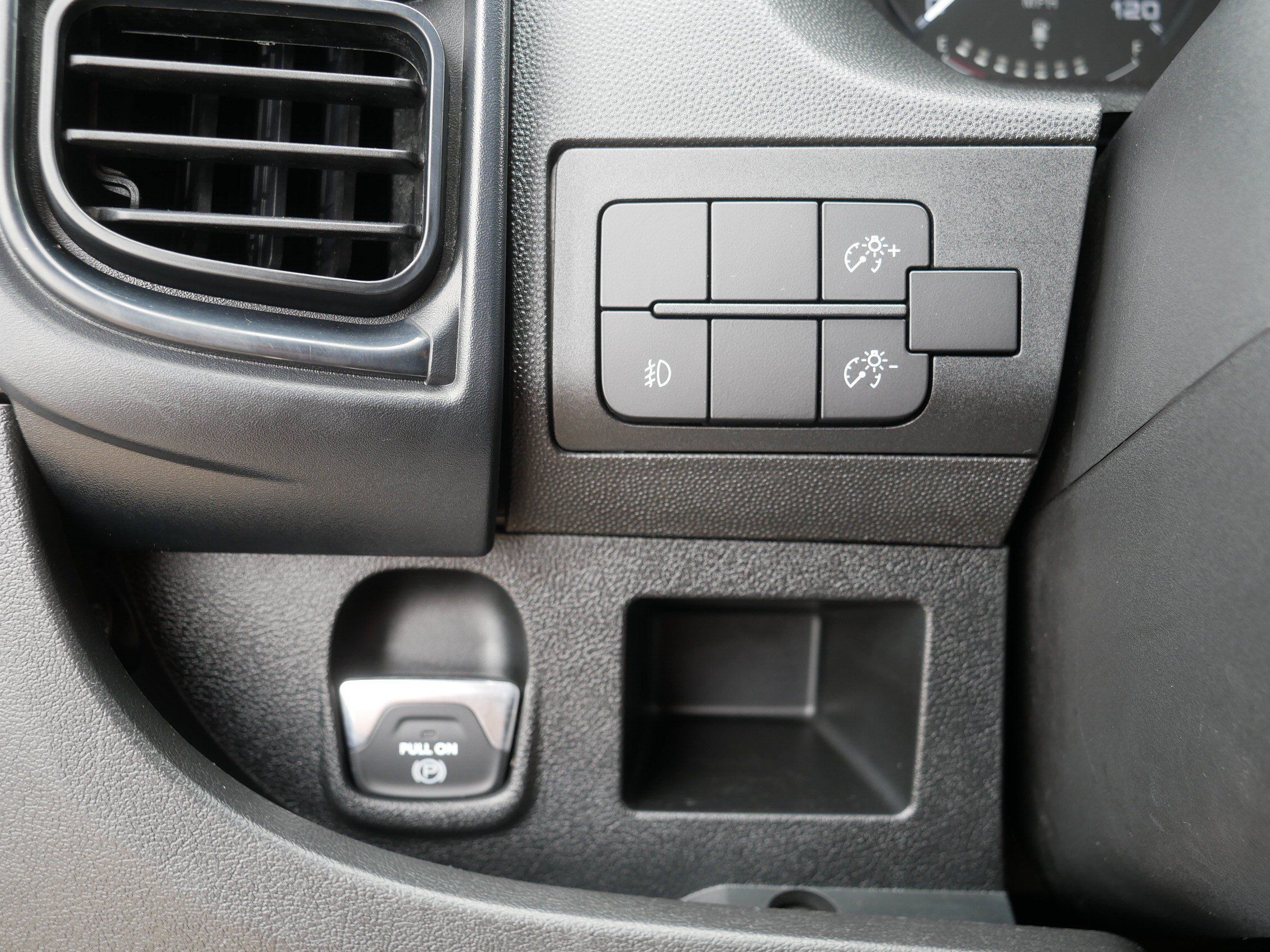 Used 2024 RAM ProMaster 2500 w/ Convenience Group FWD image 26