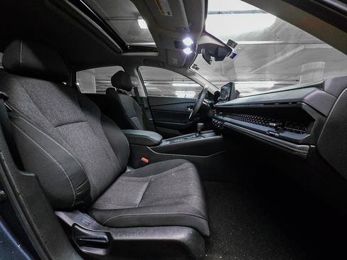 Used 2024 Honda Accord EX image 34