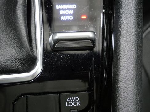 Used 2023 Jeep Compass Limited w/ Sun and Sound Group AWD/4WD image 22