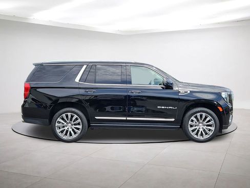 Used 2021 GMC Yukon Denali w/ Denali Premium Package RWD image 8