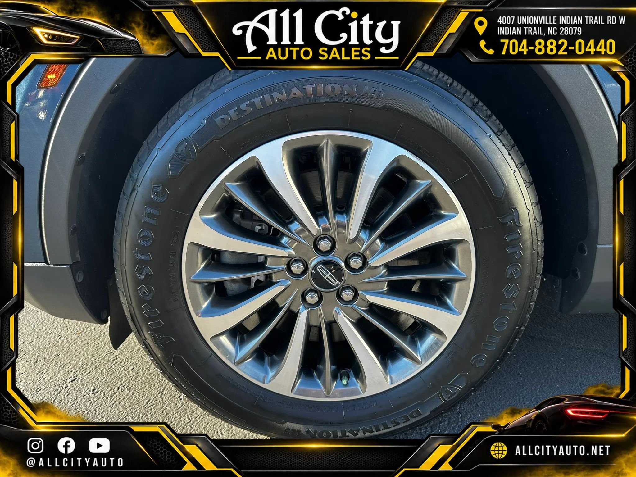 Used 2019 Lincoln Nautilus Select AWD/4WD image 41