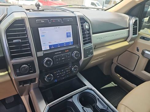Used 2021 Ford F250 Lariat w/ Tremor Off-Road Package AWD/4WD image 17