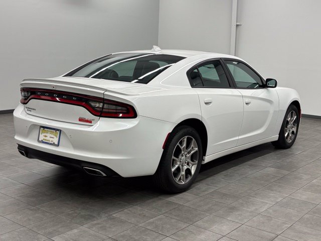 Used 2015 Dodge Charger SXT w/ AWD Plus Group image 2