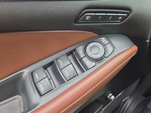 Used 2018 Buick Enclave Avenir image 22