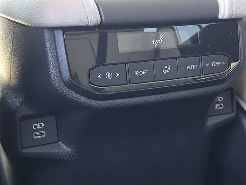 New 2026 Toyota Grand Highlander FWD image 15