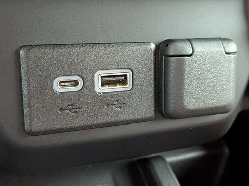 Used 2021 Chevrolet Silverado 2500 High Country w/ Z71 Off-Road Package image 23