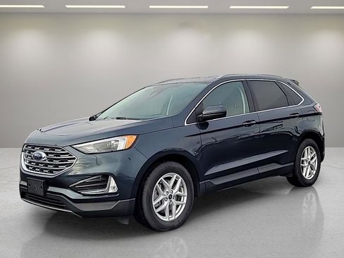 Certified 2022 Ford Edge SEL w/ Convenience Package image 4