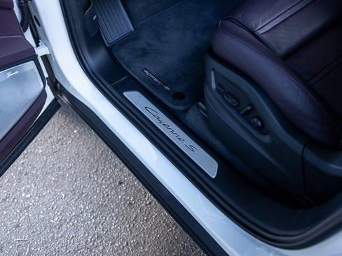 Certified 2025 Porsche Cayenne S image 39