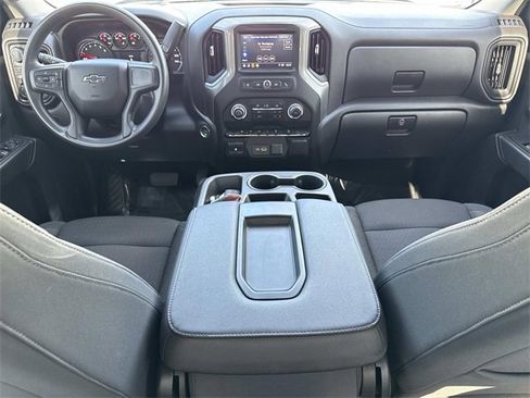 Used 2024 Chevrolet Silverado 1500 Custom Trail Boss w/ LPO, Dark Essentials Package image 17