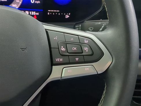 Certified 2023 Volkswagen Taos SE image 25