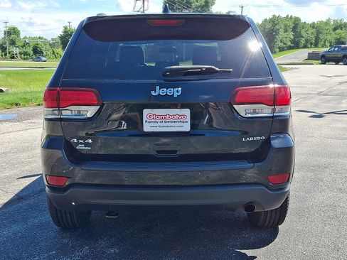 Used 2020 Jeep Grand Cherokee Laredo AWD/4WD image 6