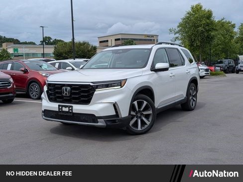 Used 2023 Honda Pilot Elite image 1