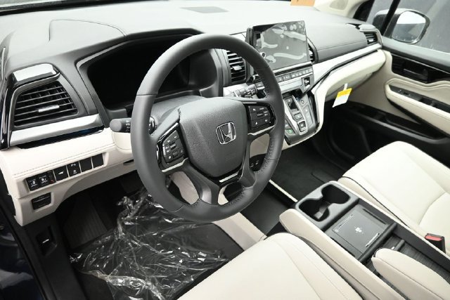 New 2027 Honda Odyssey Touring image 17