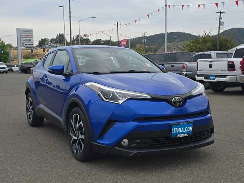 Used 2018 Toyota C-HR XLE FWD image 7