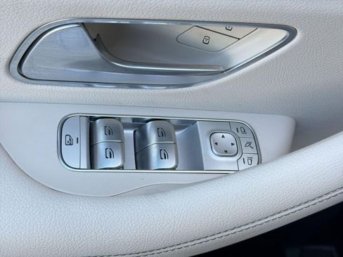 Used 2022 Mercedes-Benz GLS 450 4MATIC image 22